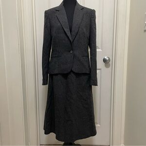 Vintage Women's‎ Essex Junction 2 Piece Skirt & Blazer Set 60% Reprocessed Wool